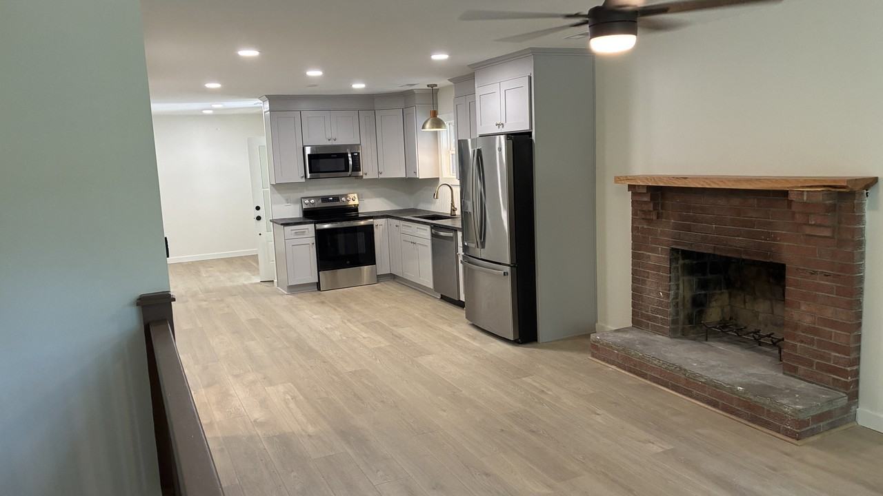 138 Ash Ln #NA - Photo 6 of 18