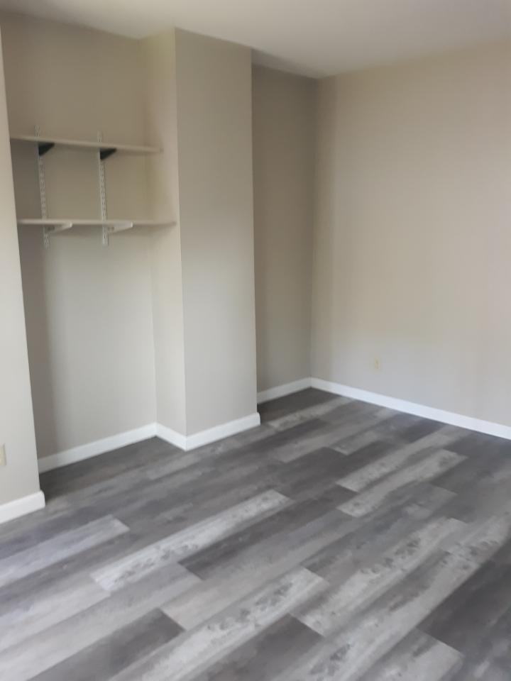 Hutchins St #19 - Photo 3 of 8