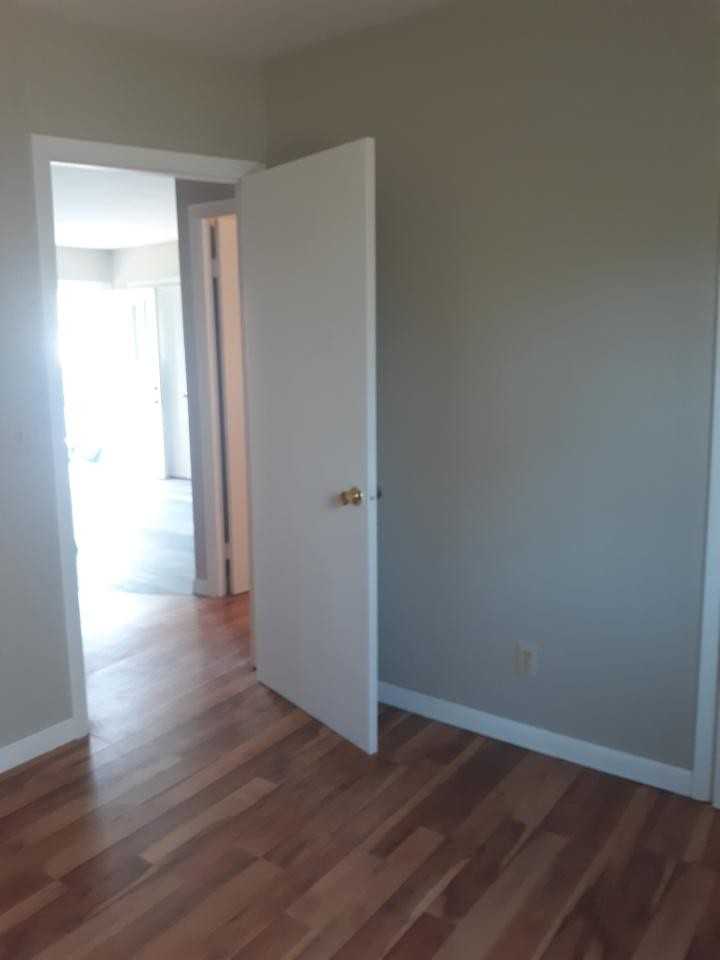 Hutchins St #19 - Photo 5 of 8