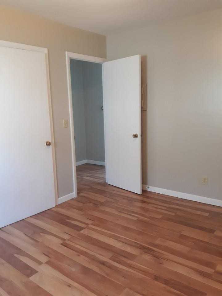 Hutchins St #19 - Photo 7 of 8