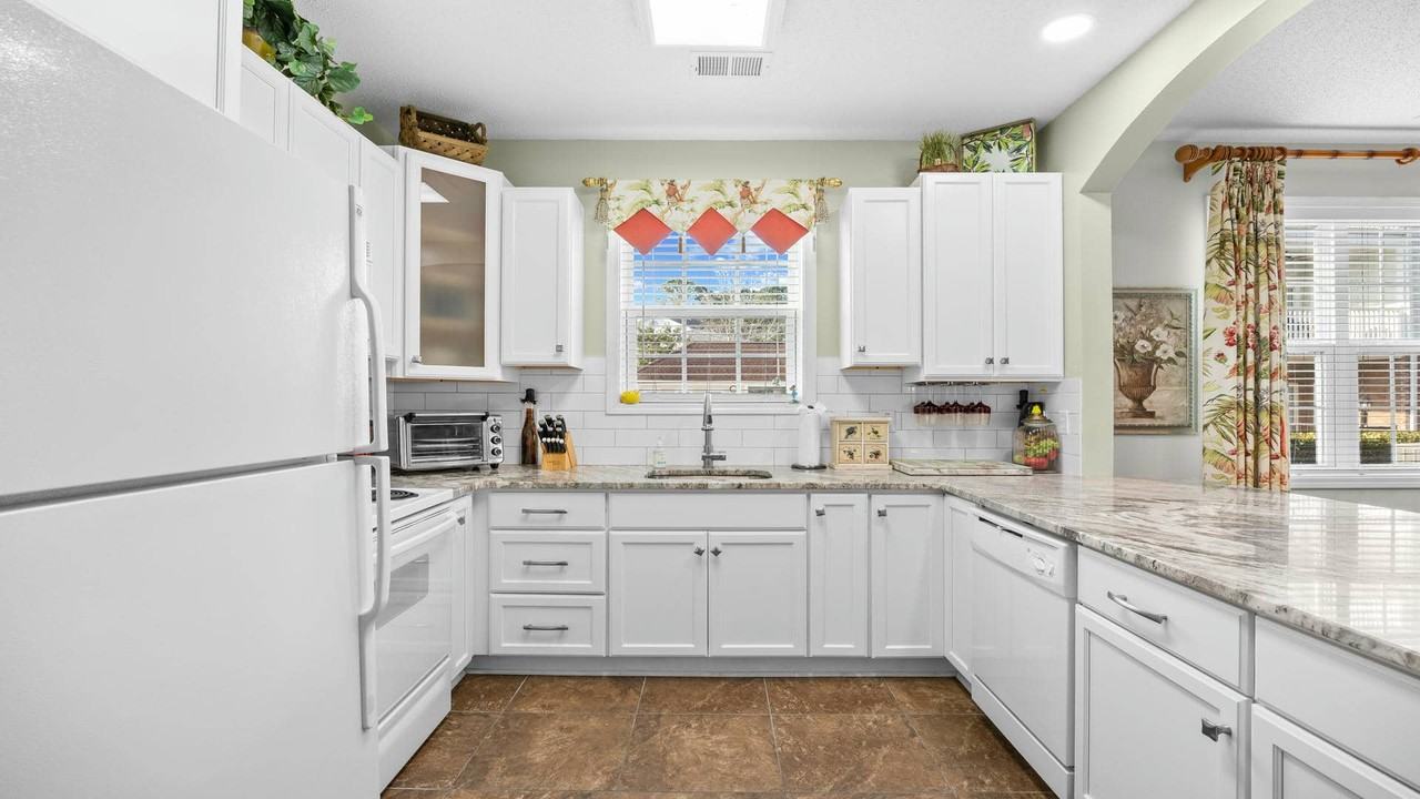 5750 Oyster Catcher Dr #111 - Photo 3 of 25