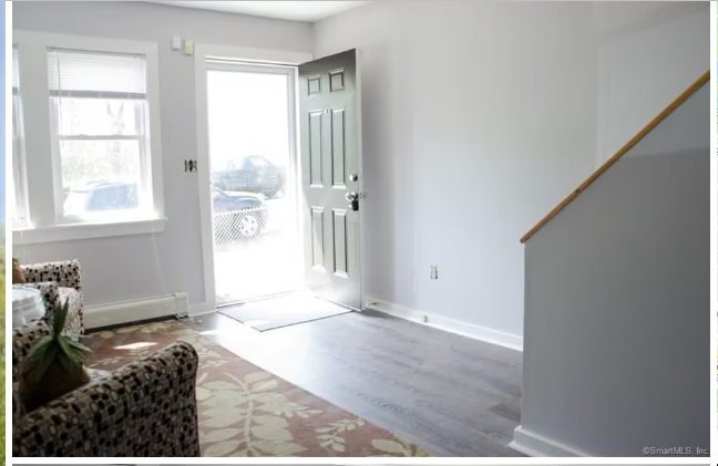 31 Bailey St #B - Photo 3 of 8