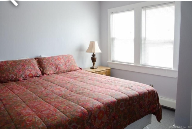 31 Bailey St #B - Photo 5 of 8