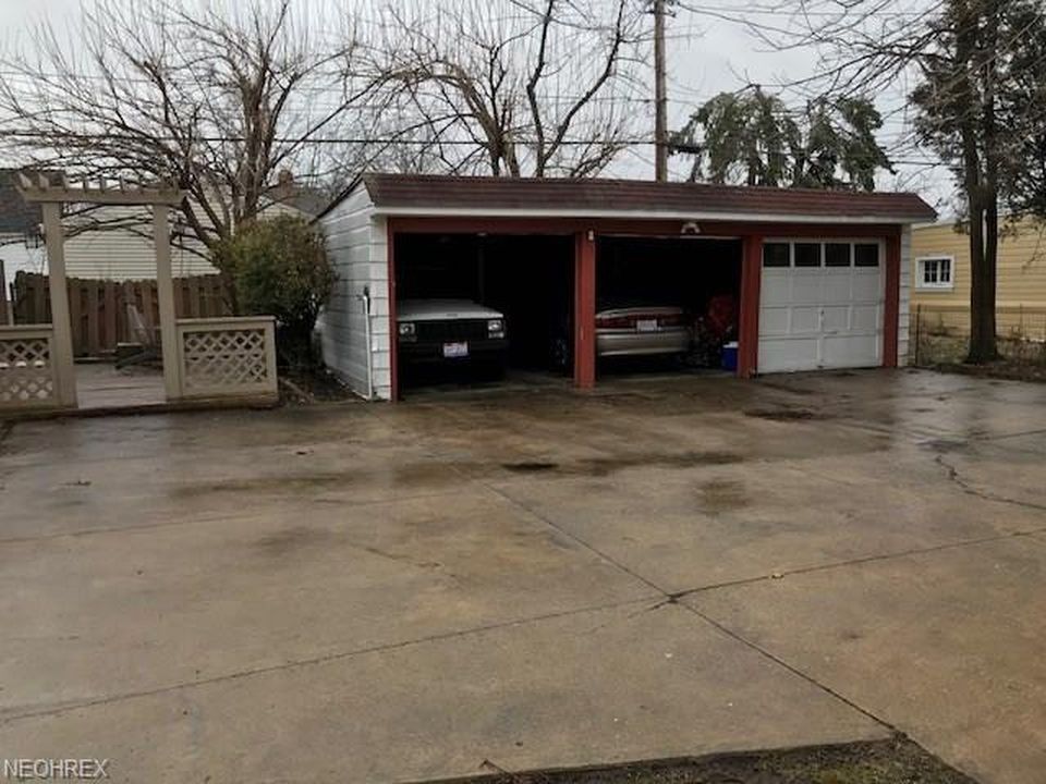 4527 Tuxedo Ave #1stFL - Photo 3 of 17