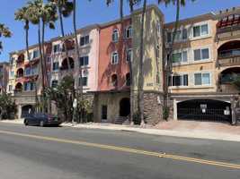 featured image of 860 Turquoise St #128