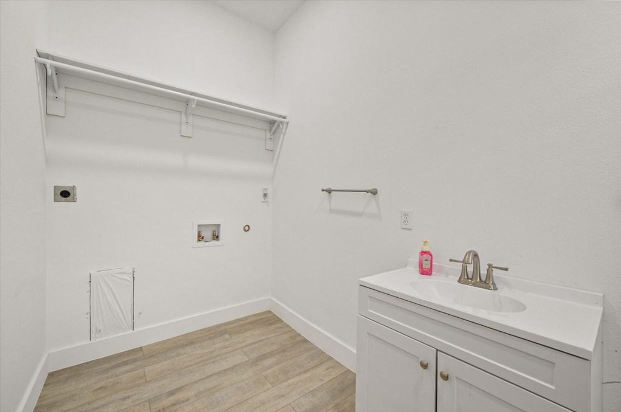 1414 W 2nd Ave #NA - Photo 6 of 13