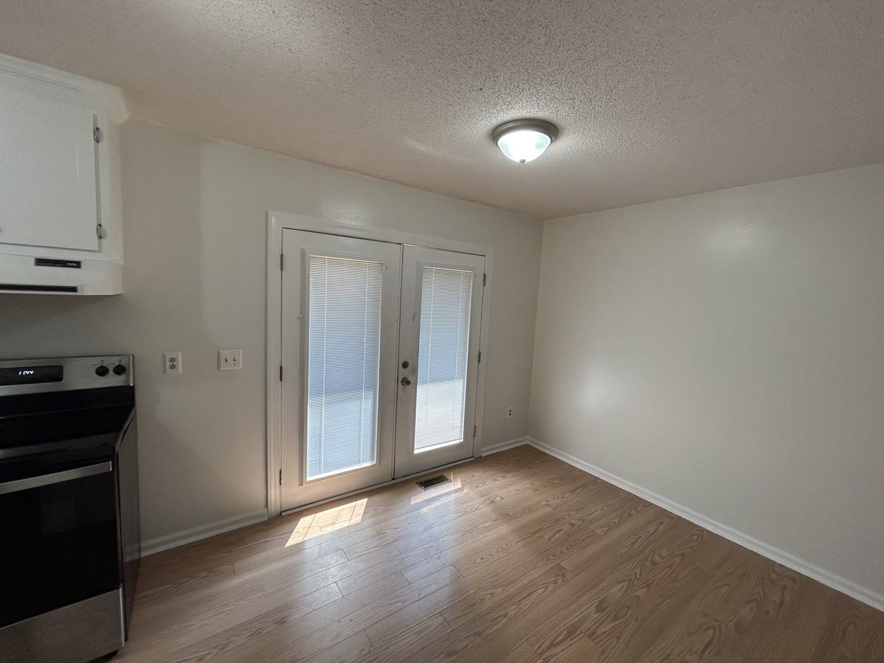 410 Riverton Ct #NA - Photo 6 of 17