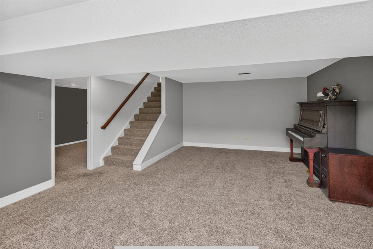 1410 Nw Pebble Dr #NA - Photo 6 of 19