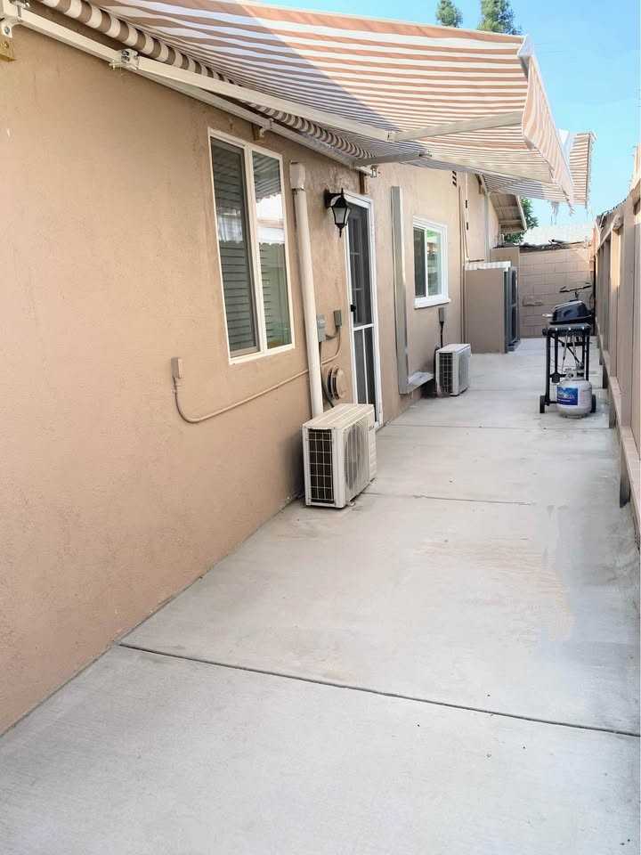 24126 Kittridge St #NA - Photo 6 of 7