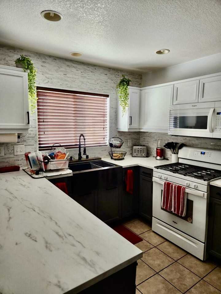 606 Kitty Hawk Dr #NA - Photo 4 of 13