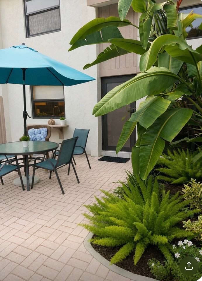 11013 Sw 113th Pl #NA - Photo 2 of 18