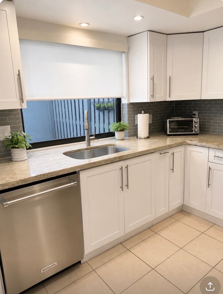 11013 Sw 113th Pl #NA - Photo 5 of 18