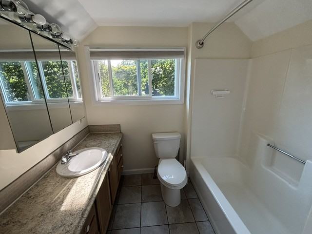 348 Nayatt Rd #NA - Photo 6 of 7