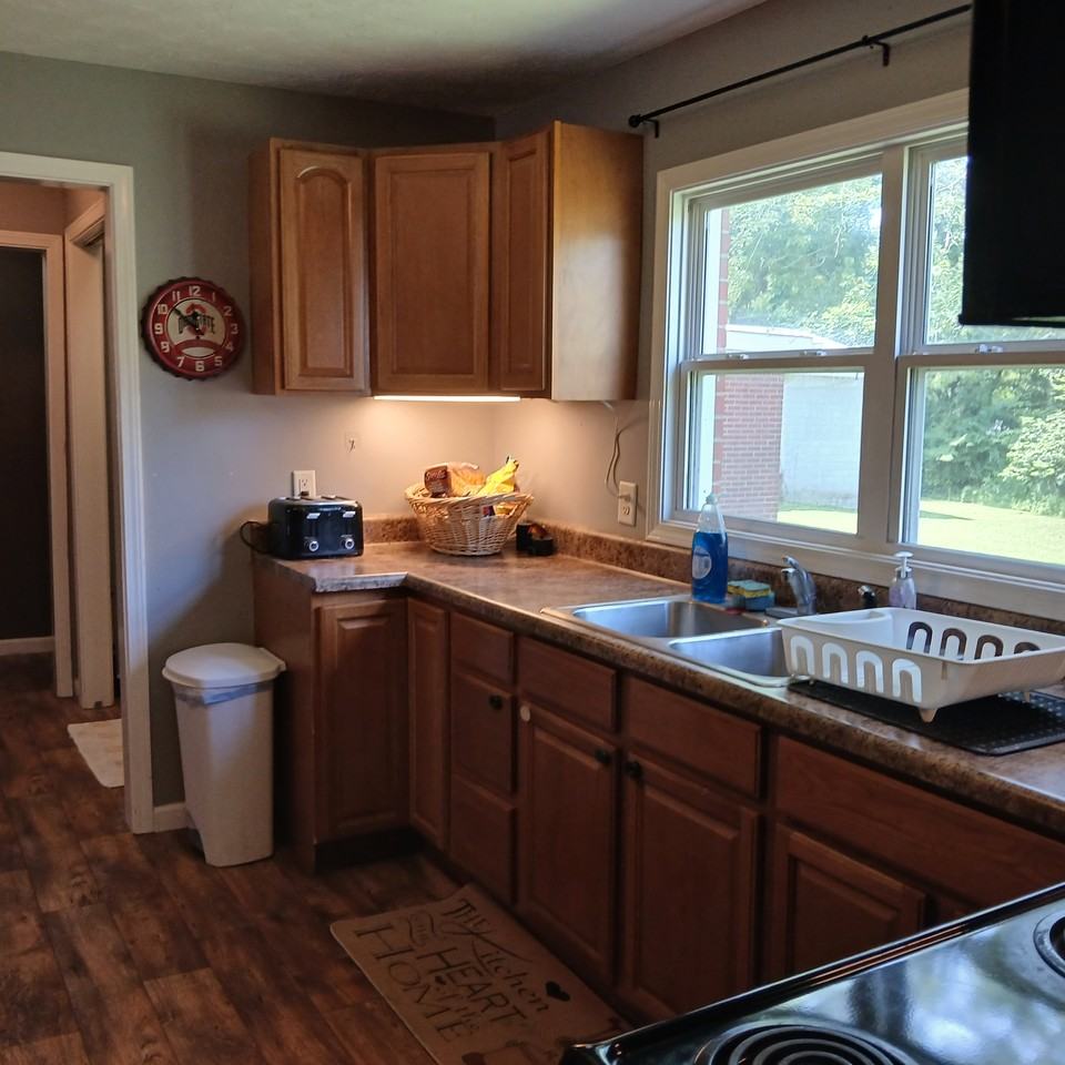 2213 Rose St #B - Photo 5 of 10