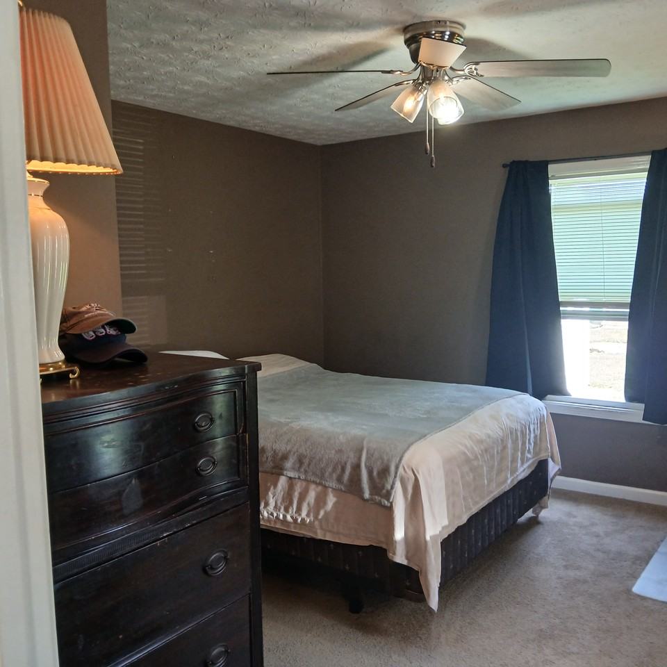 2213 Rose St #B - Photo 6 of 10
