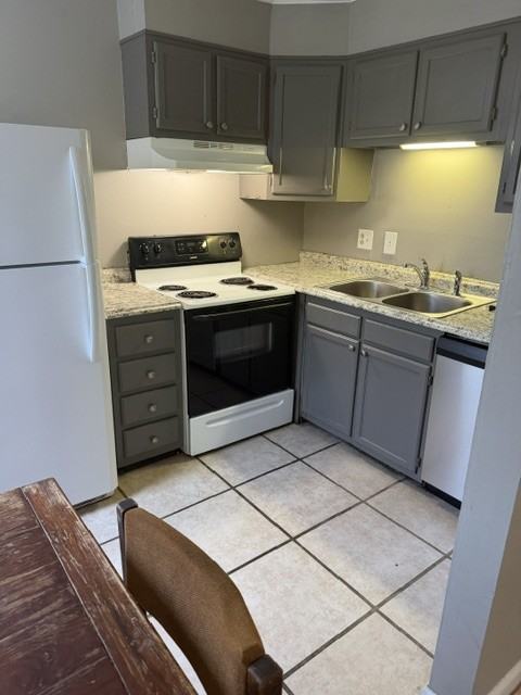 2718 Painter Ave #D104 - Photo 3 of 9