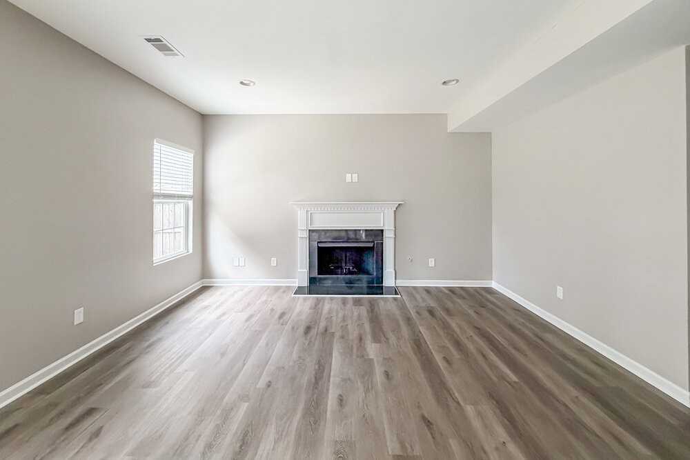 2653 Jordan Ridge Dr - Photo 4 of 20