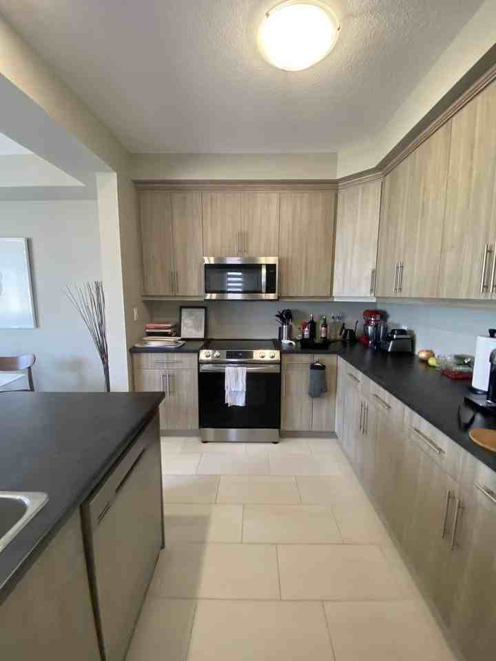 417 Edgevalley Rd - Photo 3 of 18