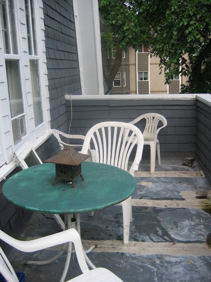 608 Gertrude Ave - Photo 7 of 15