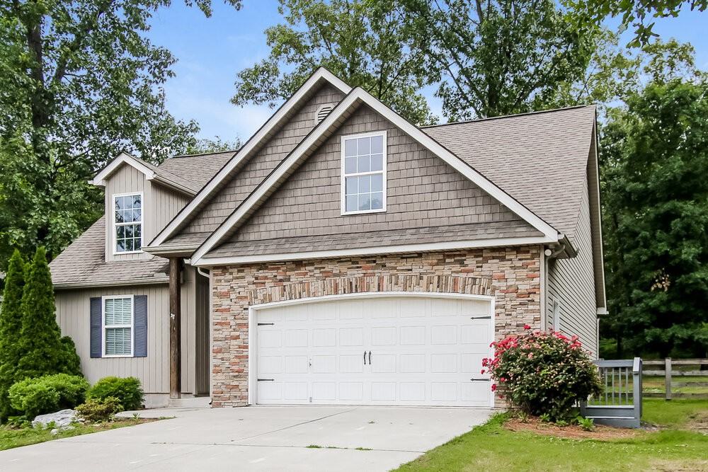 305 Talon Dr Se - Photo 4 of 16