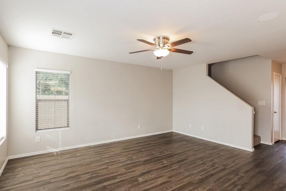 16761 W Maricopa St - Photo 5 of 18