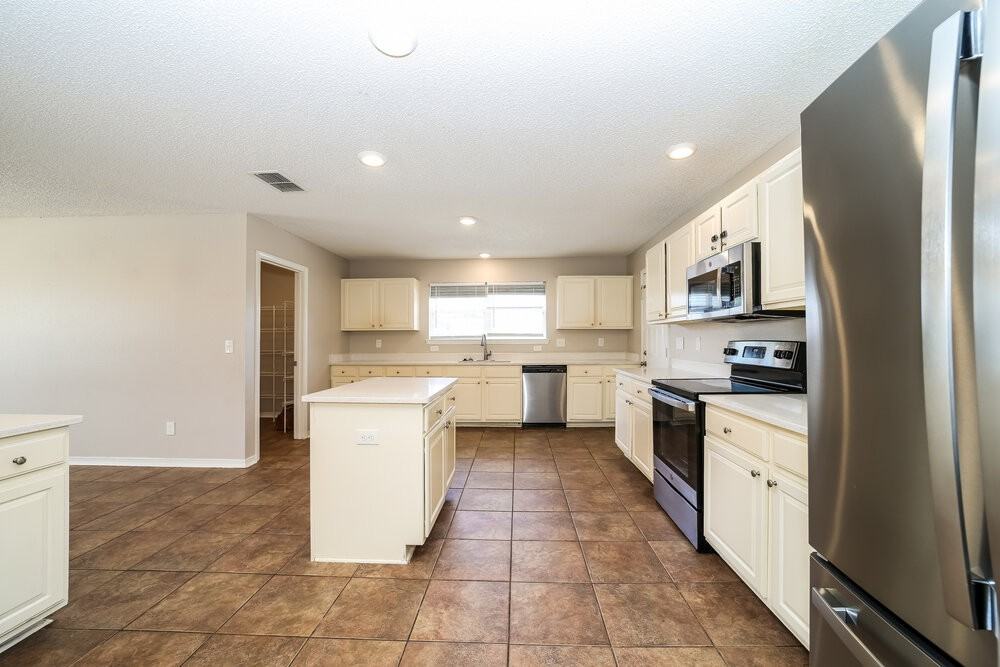 3017 Morning Sun Dr - Photo 6 of 16