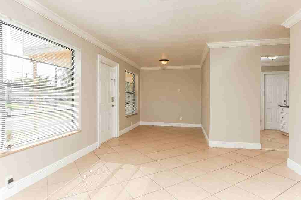 1840 Nw 34th Ter - Photo 6 of 16