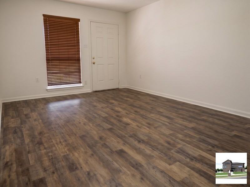 1009 S 29th St - Photo 2 of 24