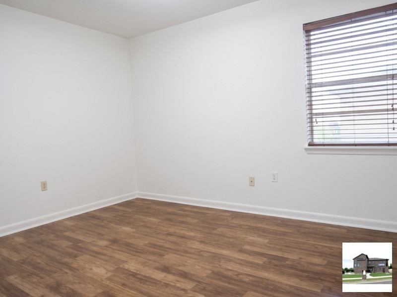 1009 S 29th St - Photo 7 of 24