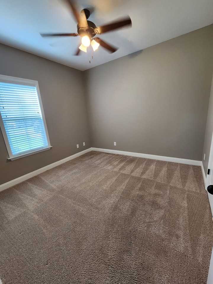 8 Glock Ln - Photo 3 of 12