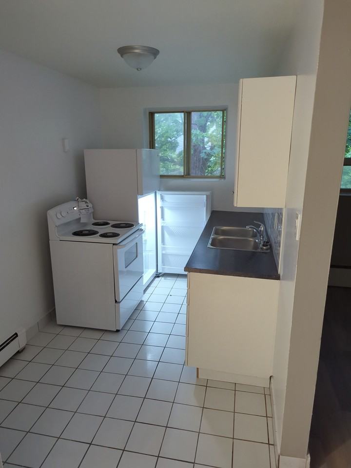 34 Stanley Street #2 - Photo 3 of 10