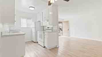 featured image of 1471 13th St