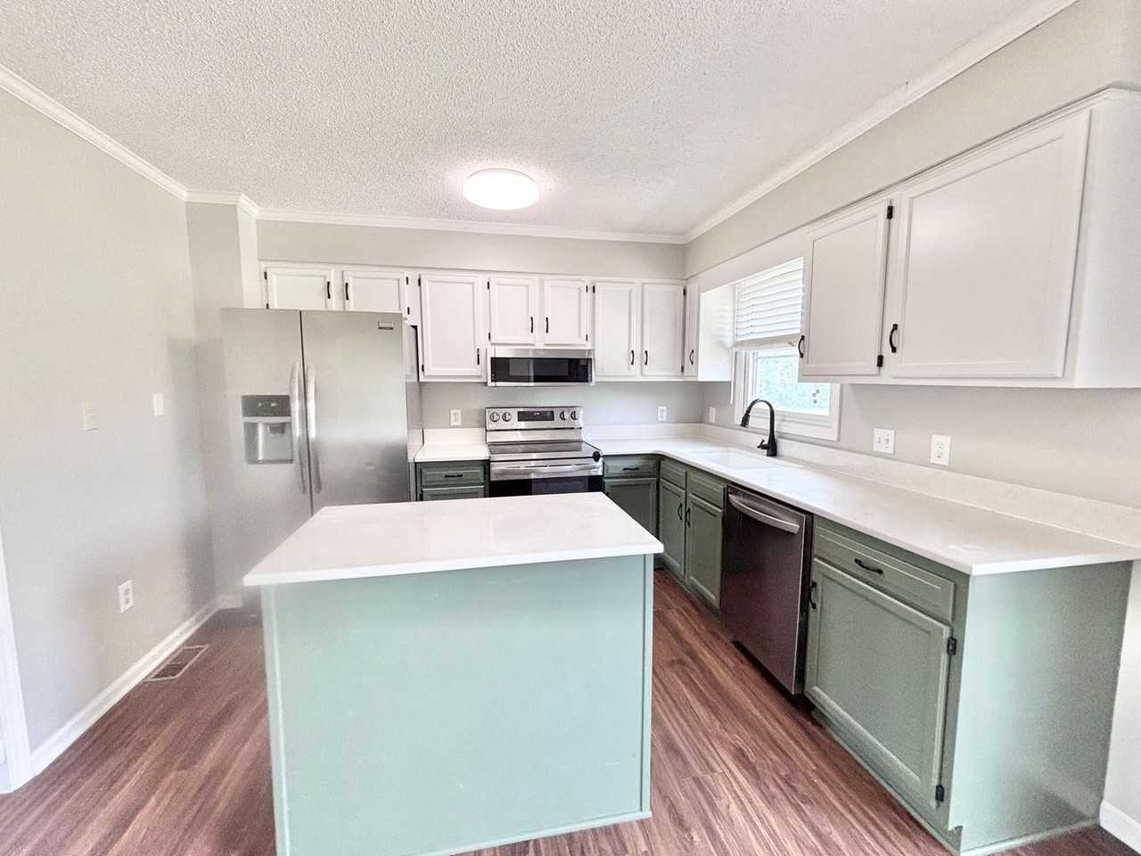 8310 Prince Edward Rd - Photo 5 of 20