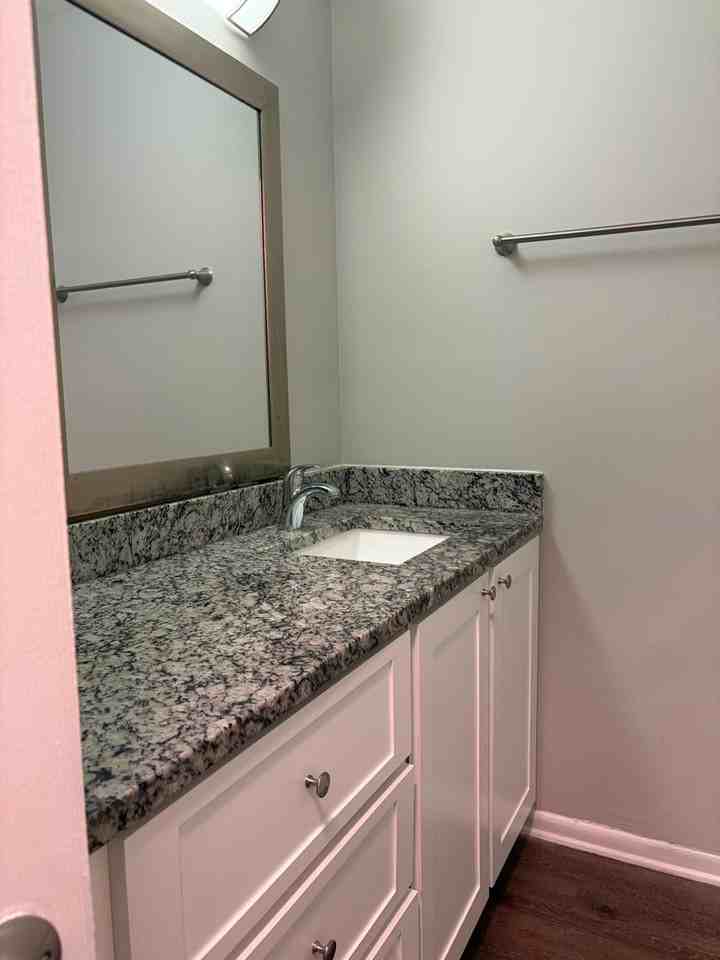 2010 E 148th Ave - Photo 4 of 40