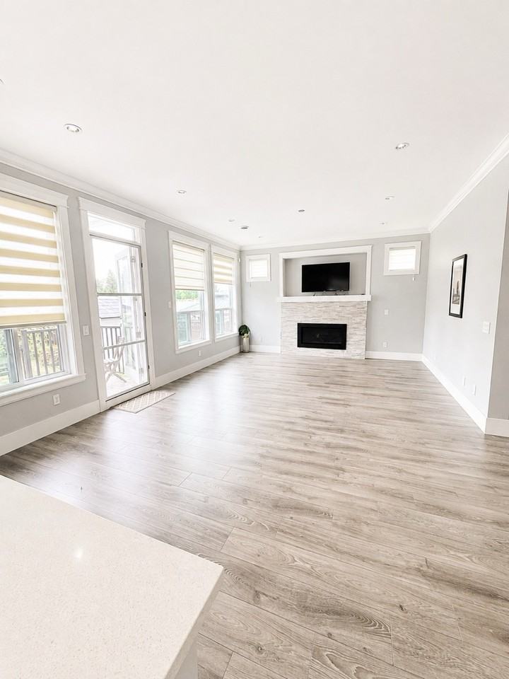 18326 68 Avenue - Photo 6 of 21