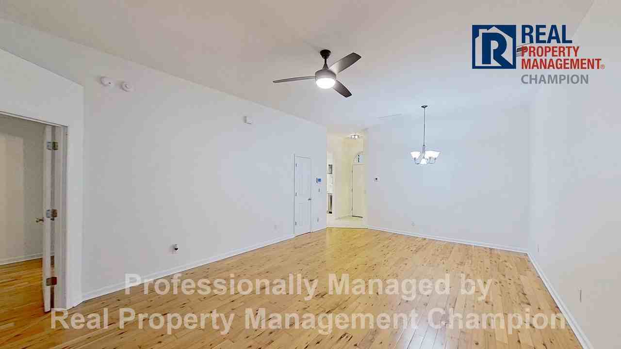3825 Mayfield Ct - Photo 4 of 20
