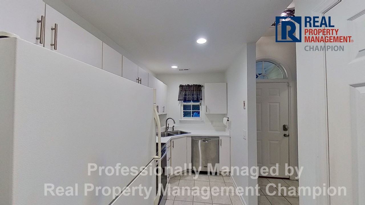 3825 Mayfield Ct - Photo 6 of 20