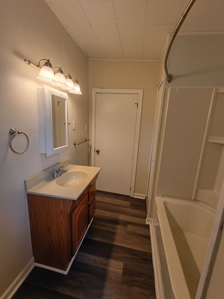 211 E Main St - Photo 2 of 9