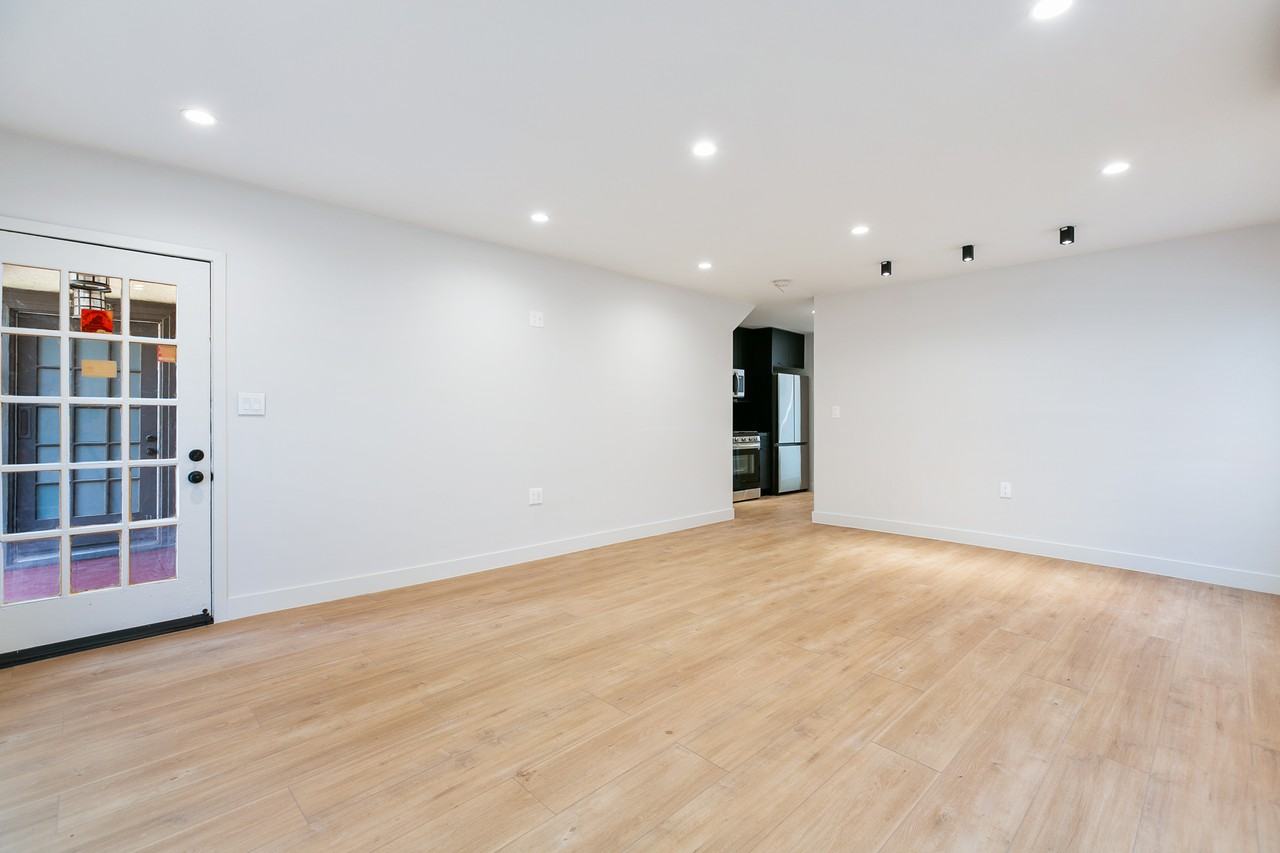 345 Heliotrope Drive - Photo 4 of 13