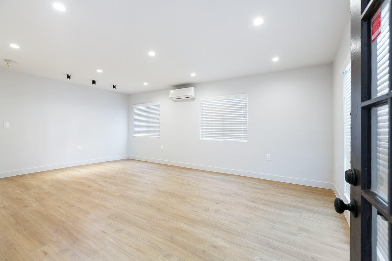 345 Heliotrope Drive - Photo 5 of 13