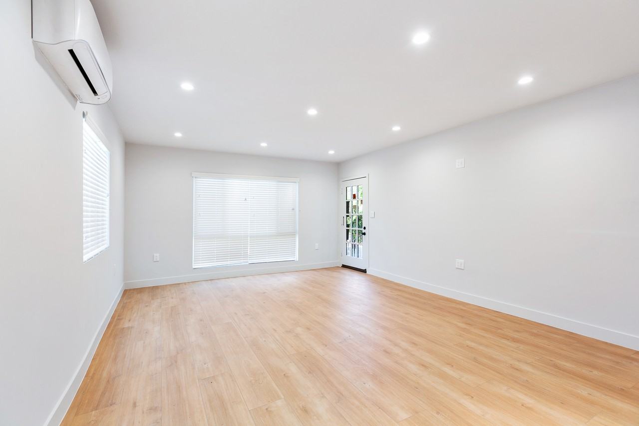 345 Heliotrope Drive - Photo 7 of 13