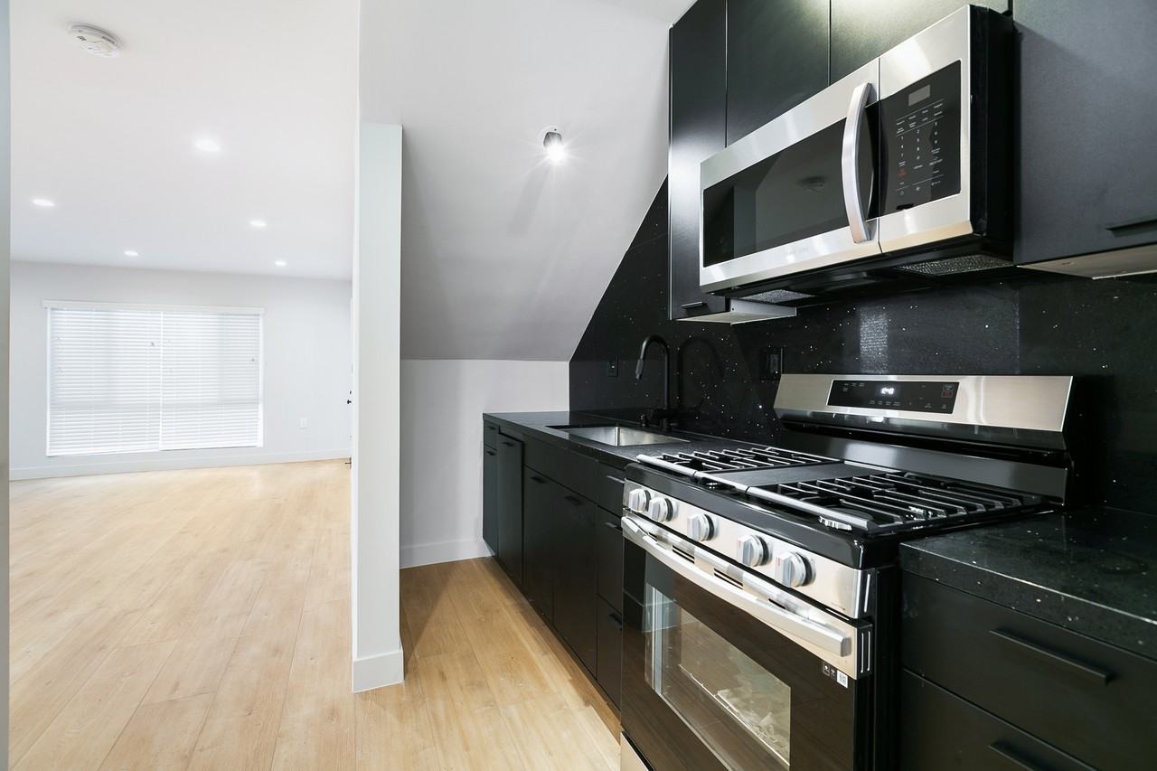 345 Heliotrope Drive - Photo 2 of 13