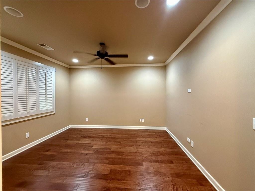 2590 E Carnation Ct - Photo 3 of 47