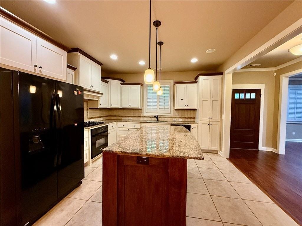2590 E Carnation Ct - Photo 7 of 47