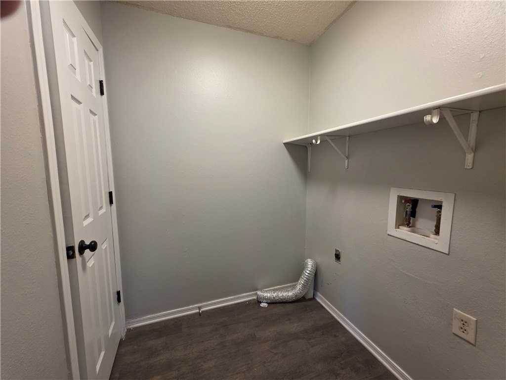 1008 Turtle Creek Dr - Photo 4 of 17