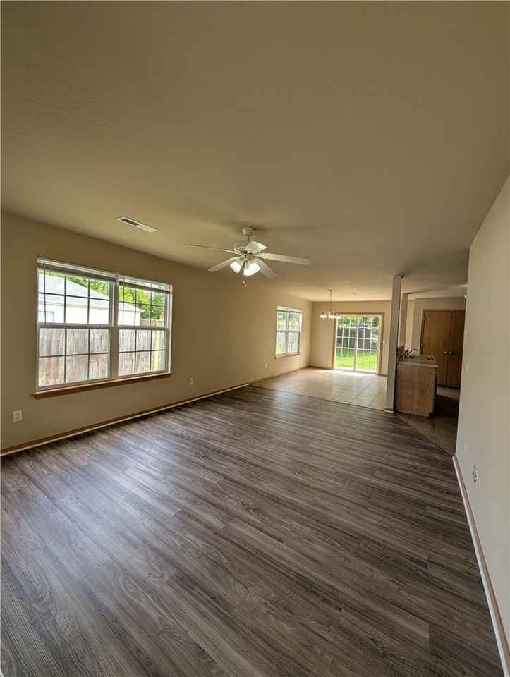 605 Cedar Brook Ct - Photo 2 of 12