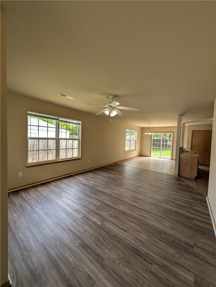 605 Cedar Brook Ct - Photo 3 of 12
