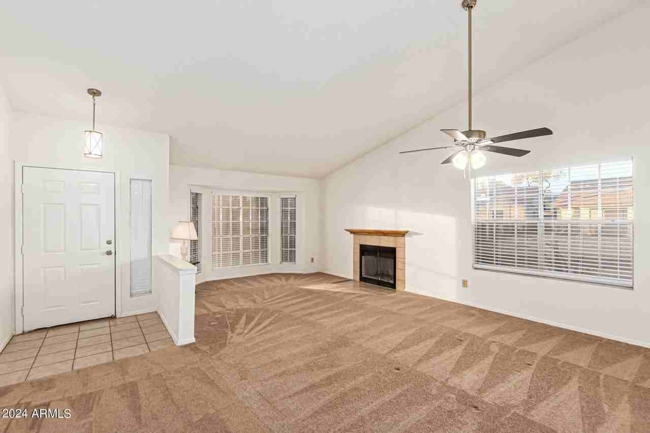 16407 S 44th St - Photo 3 of 18