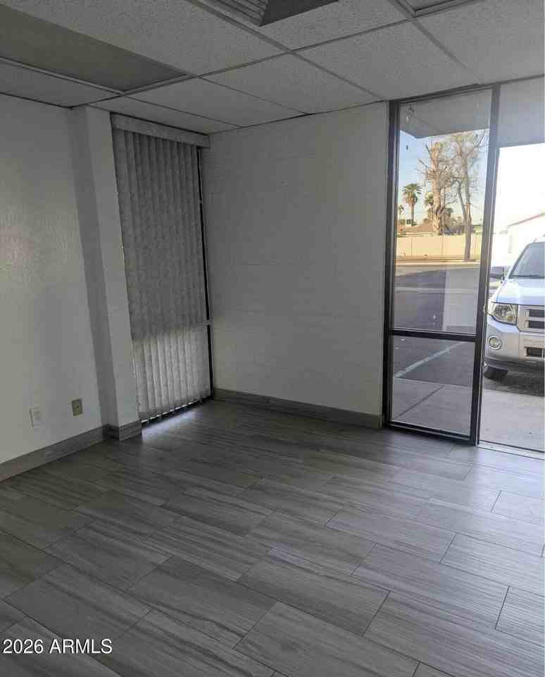 6221 N 35th Ave #2 - Photo 2 of 5