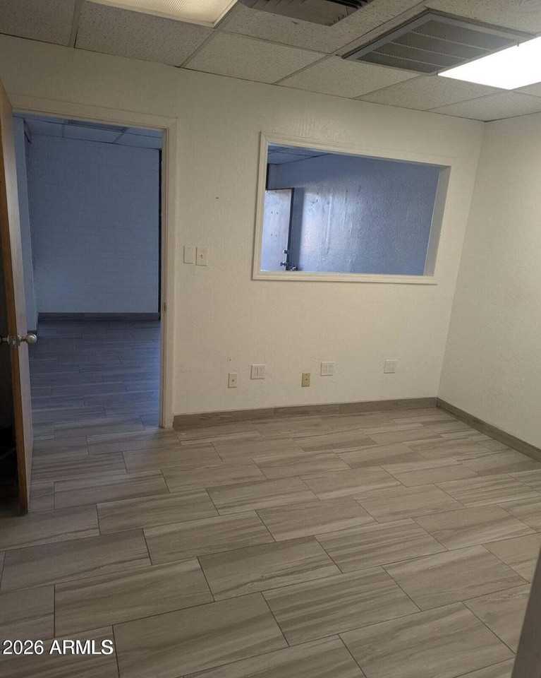 6221 N 35th Ave #2 - Photo 4 of 5